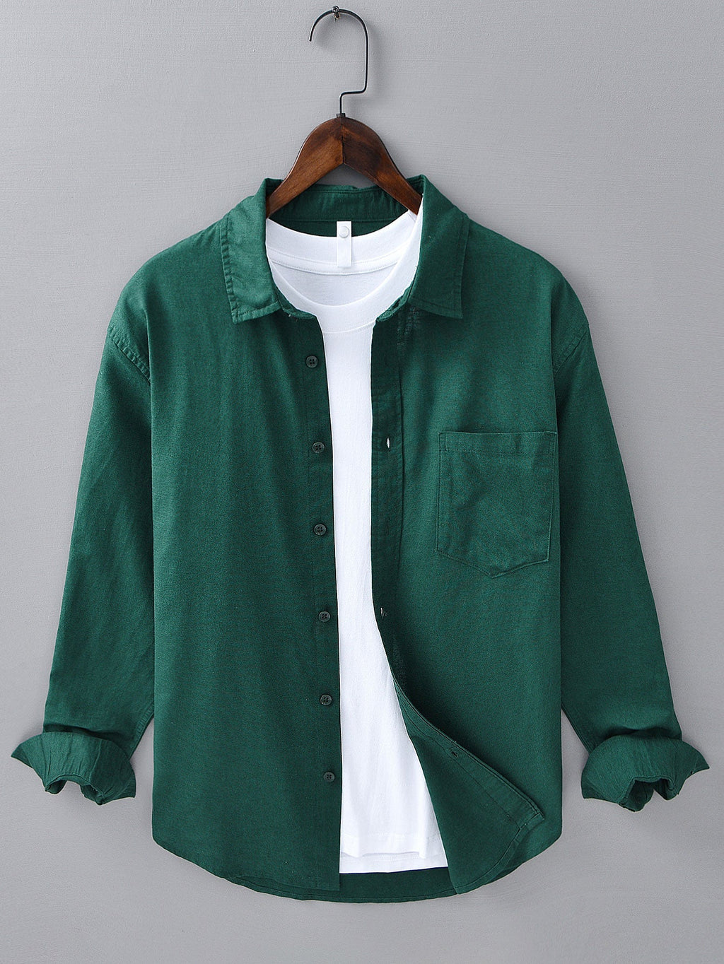 Camisa de lino y algodón con bolsillo y mangas largas