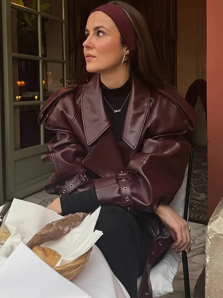 LINA - Chaqueta de cuero estilosa