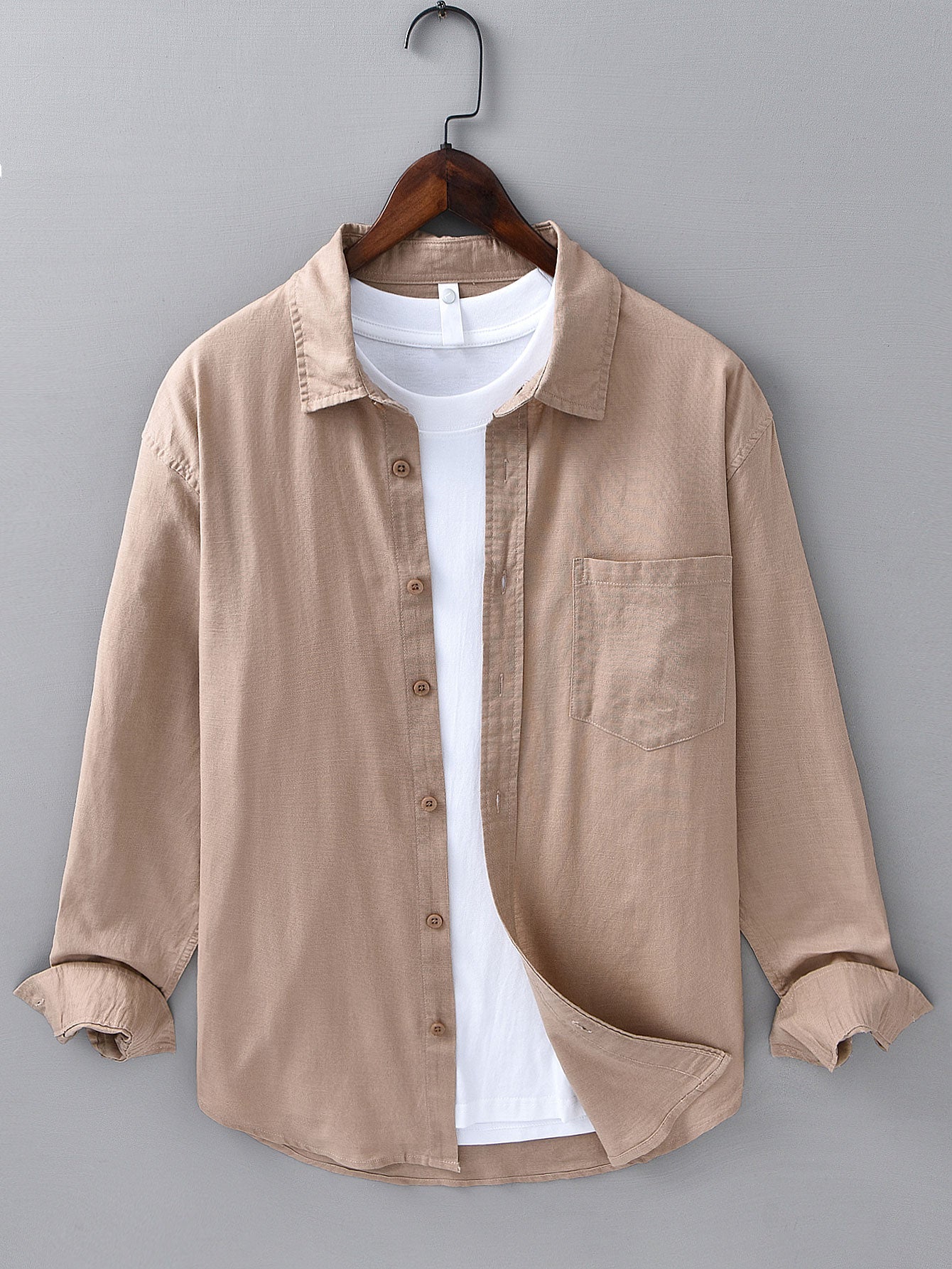 Camisa de lino y algodón con bolsillo y mangas largas