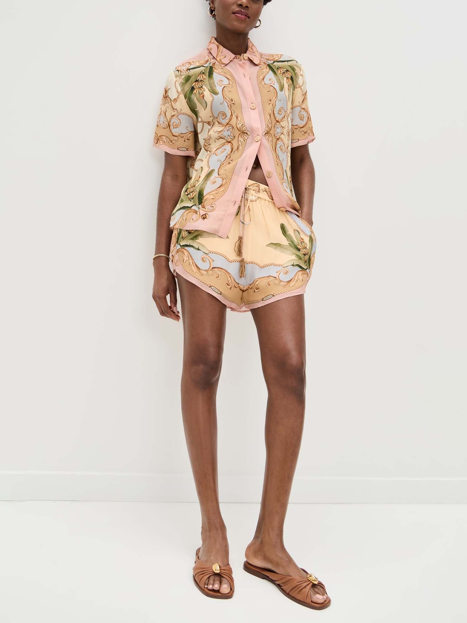 Julia - Conjunto camisero estampado barroco tropical