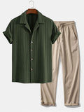 Camisa cubana jacquard texturizada + pantalón recto con textura arrugada