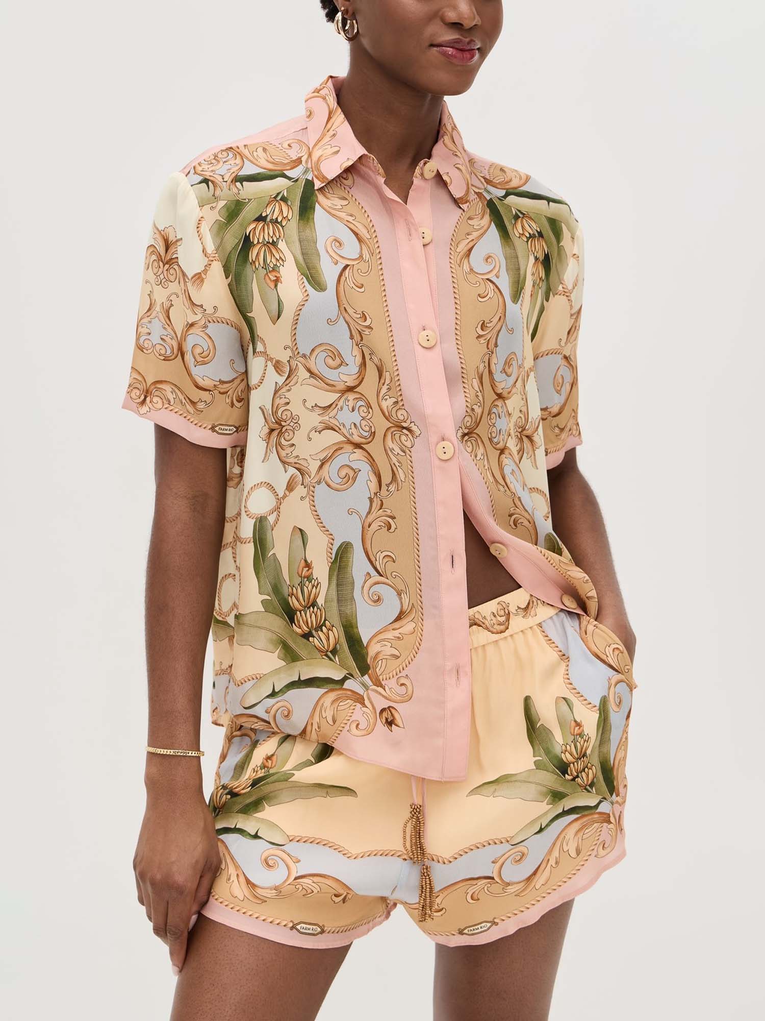 Julia - Conjunto camisero estampado barroco tropical