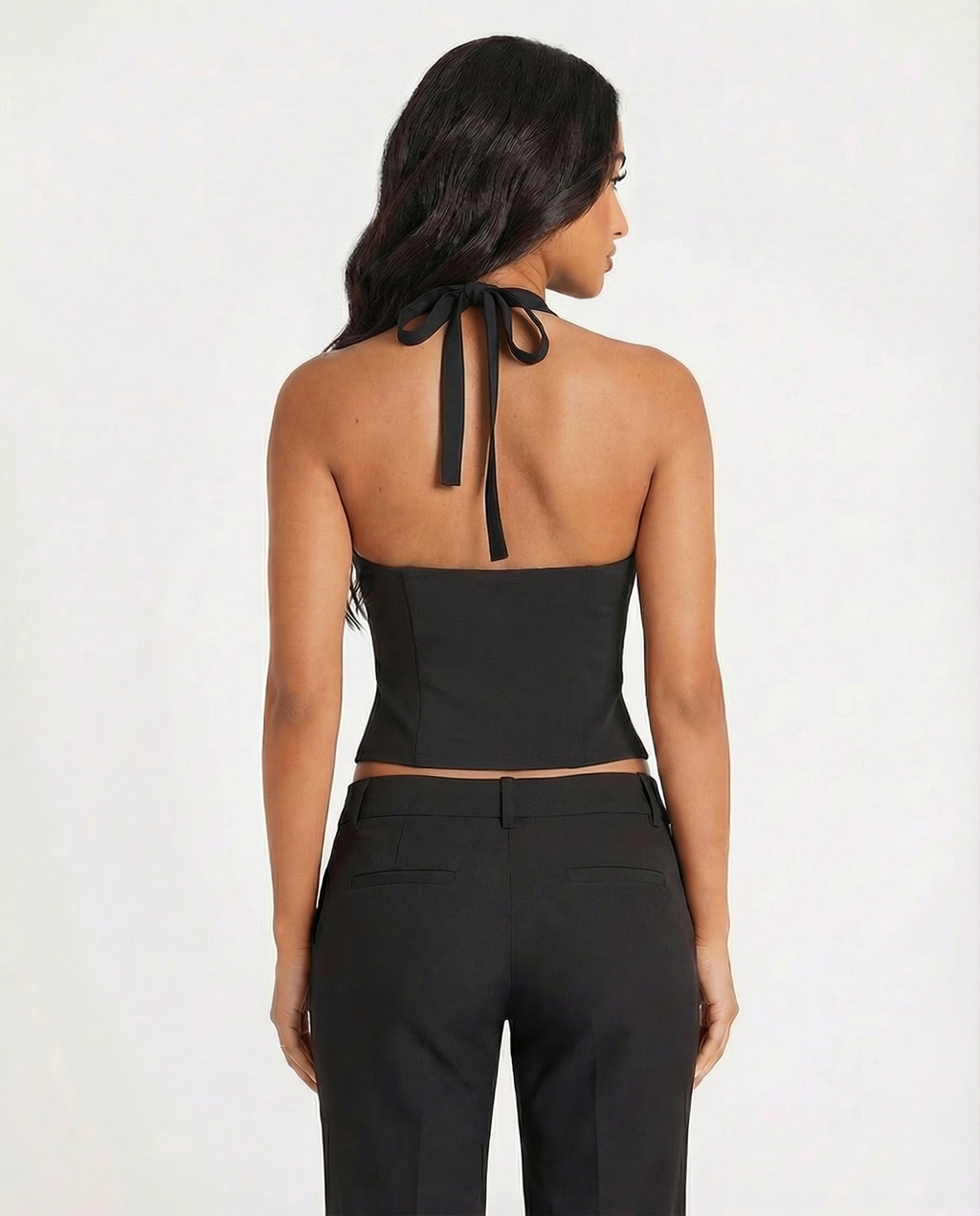 Sofía - Top halter estructurado escote profundo