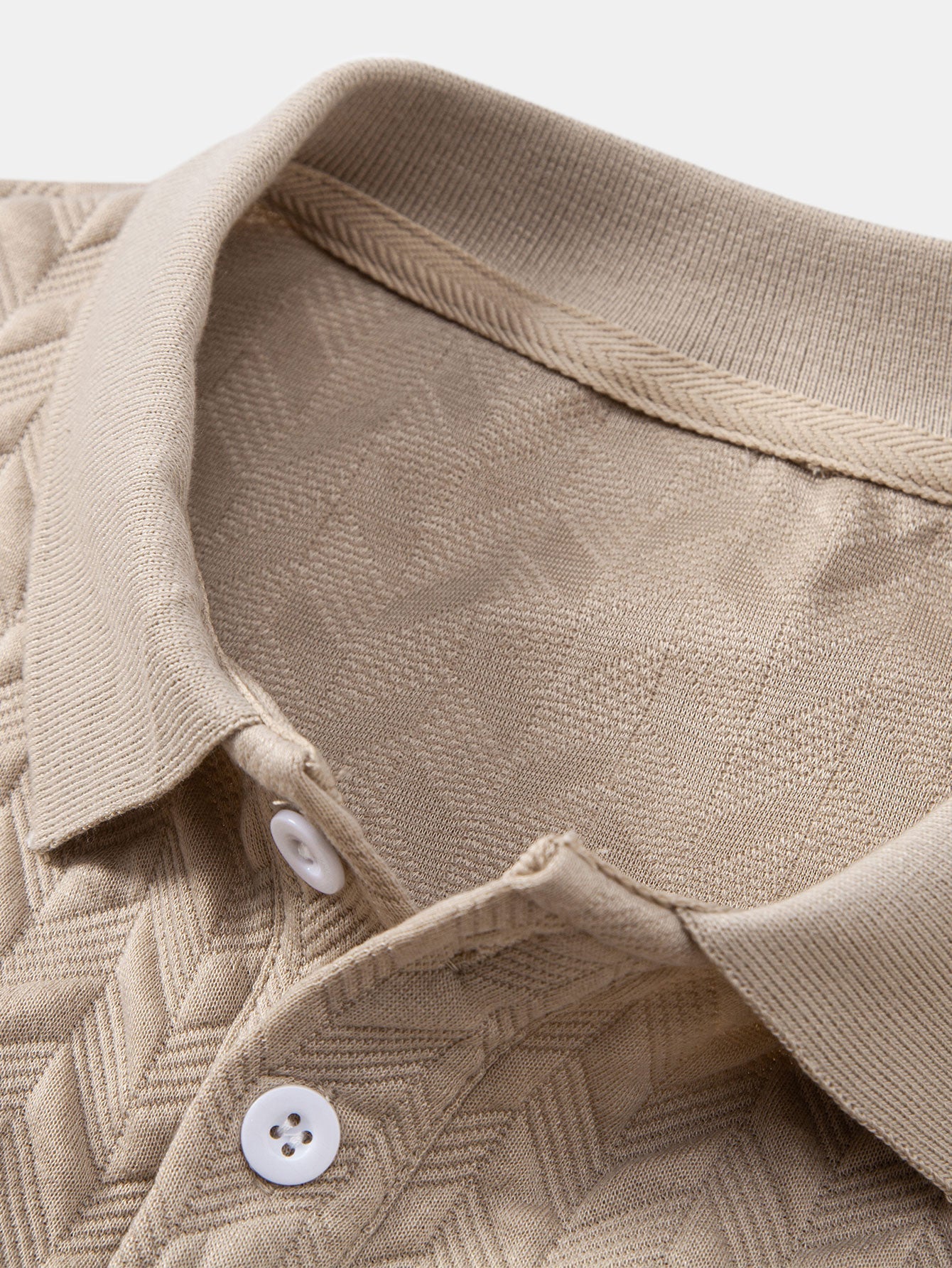 Polo jacquard geométrico