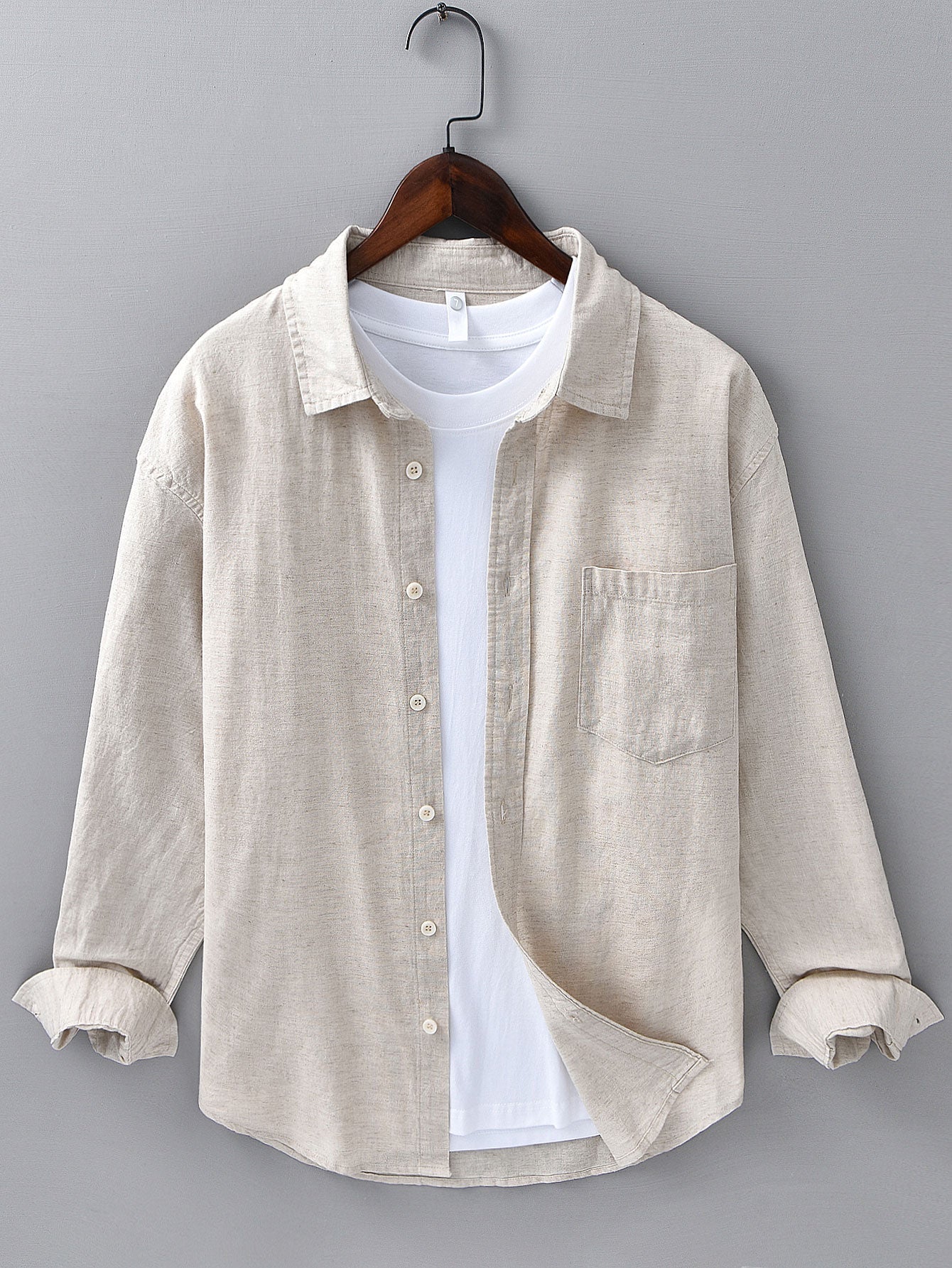 Camisa de lino y algodón con bolsillo y mangas largas