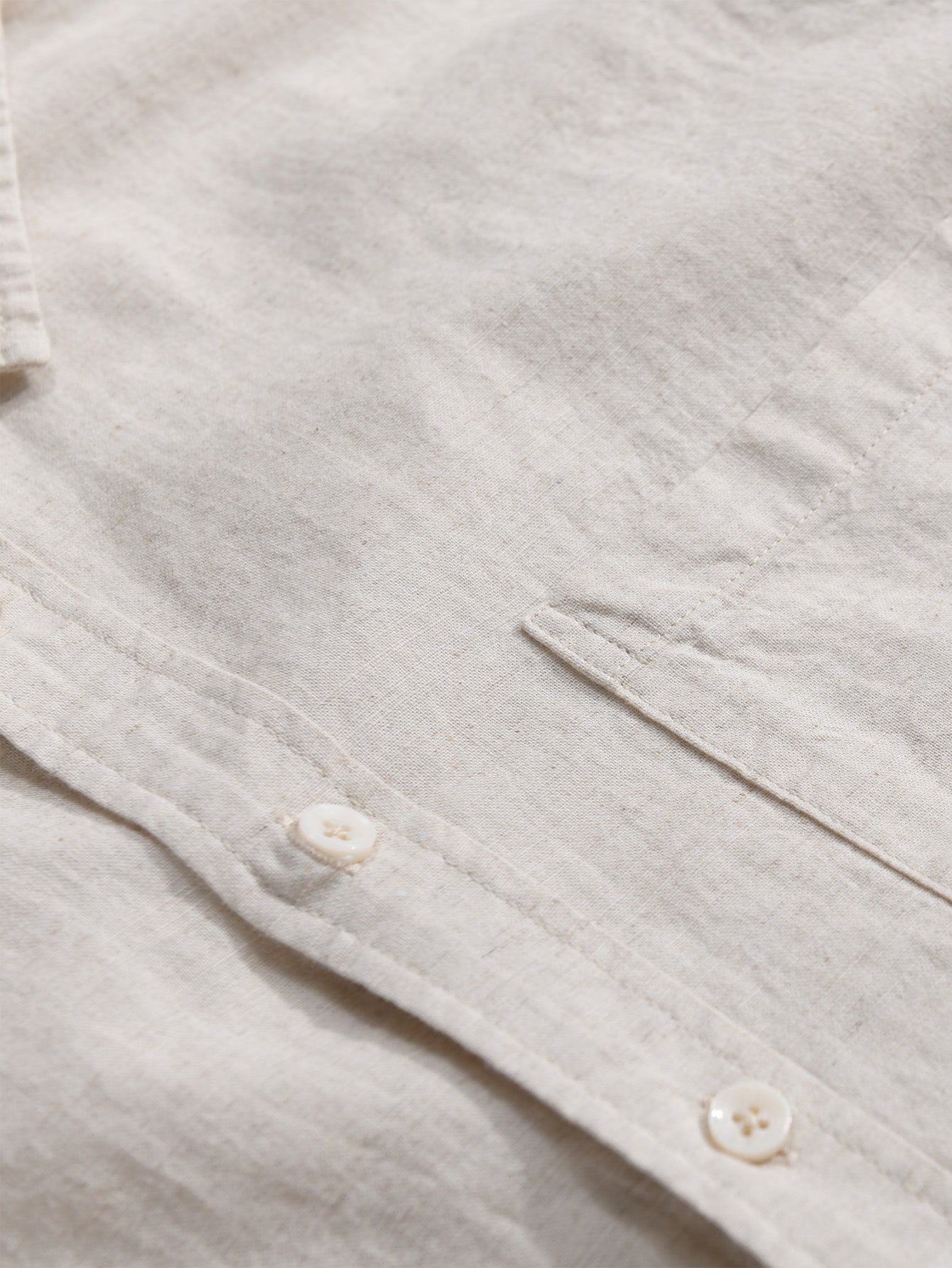Camisa de lino y algodón con bolsillo y mangas largas