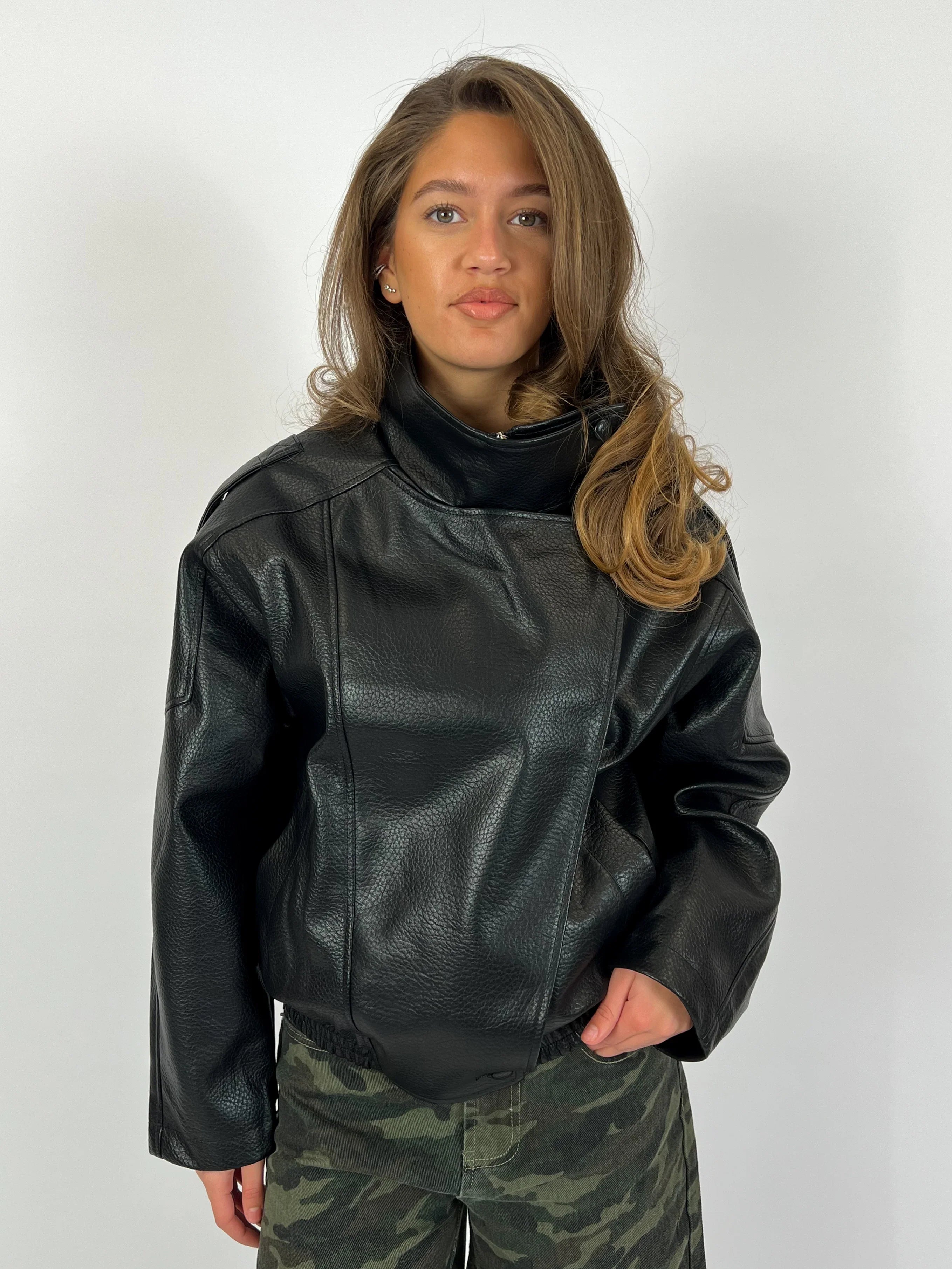 LAUREN - Chaqueta oversize de piel sintética