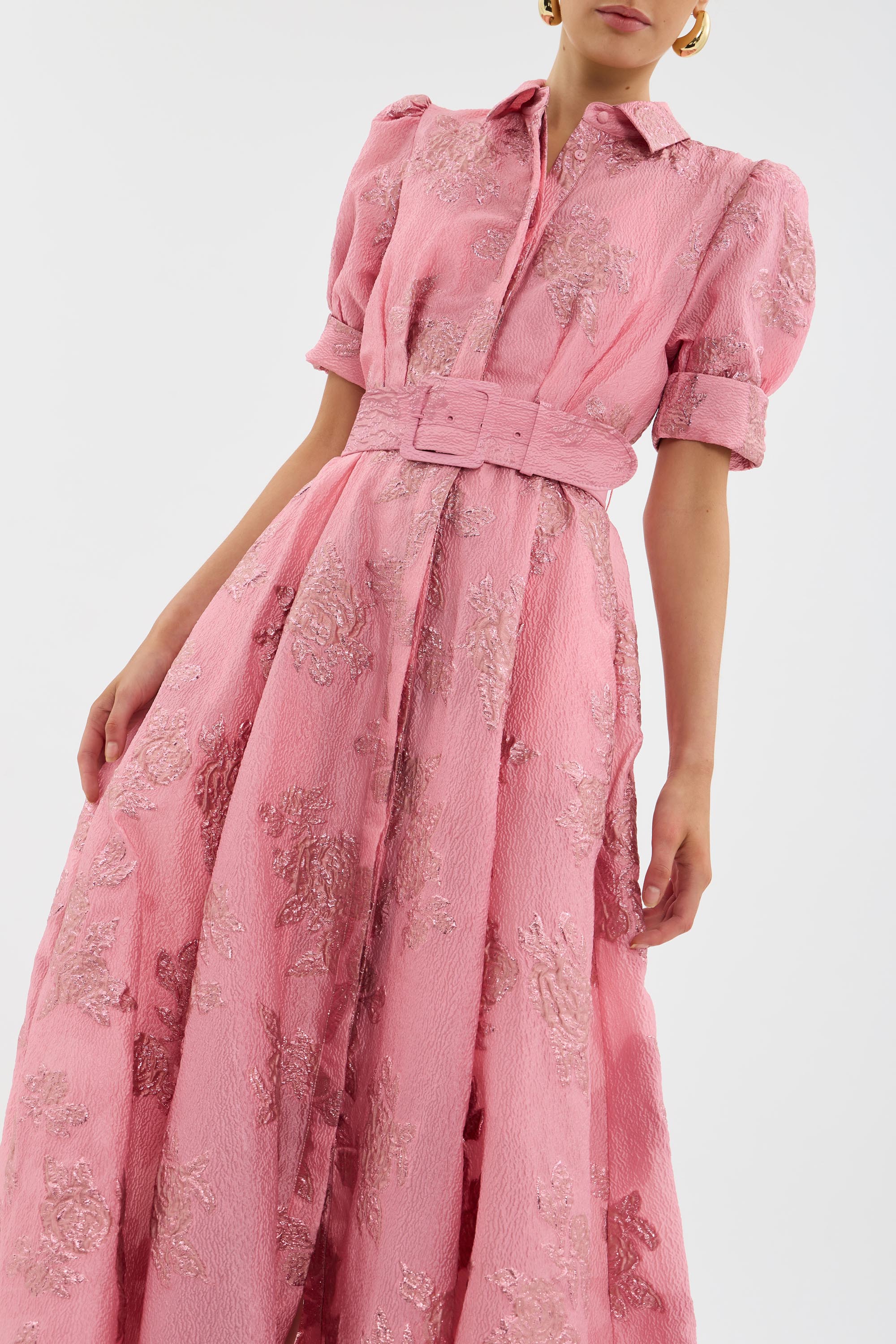 ANABELLA - Vestido maxi atemporal con cinturón y textura estructurada