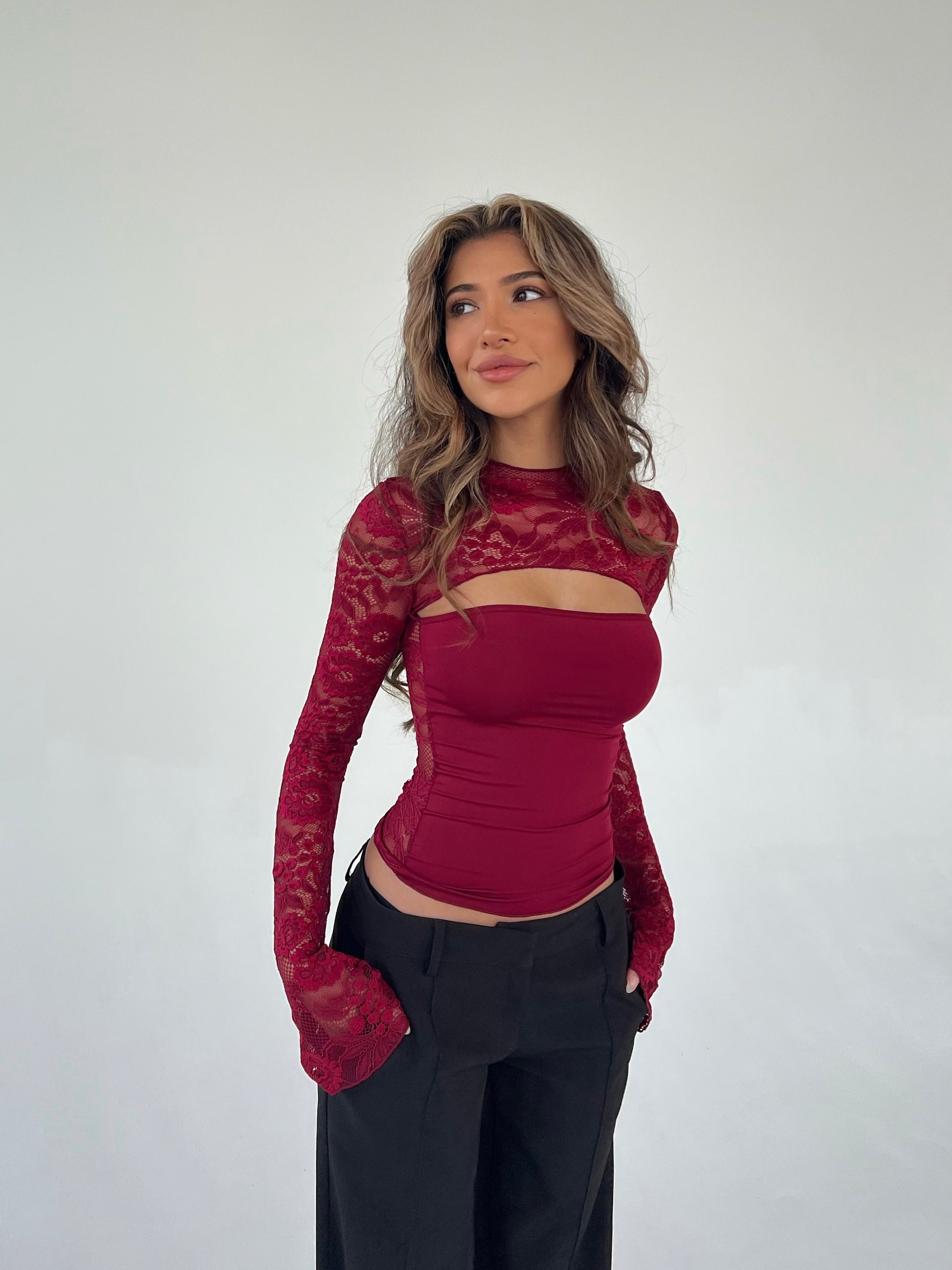Daniela - Top efecto capa de encaje