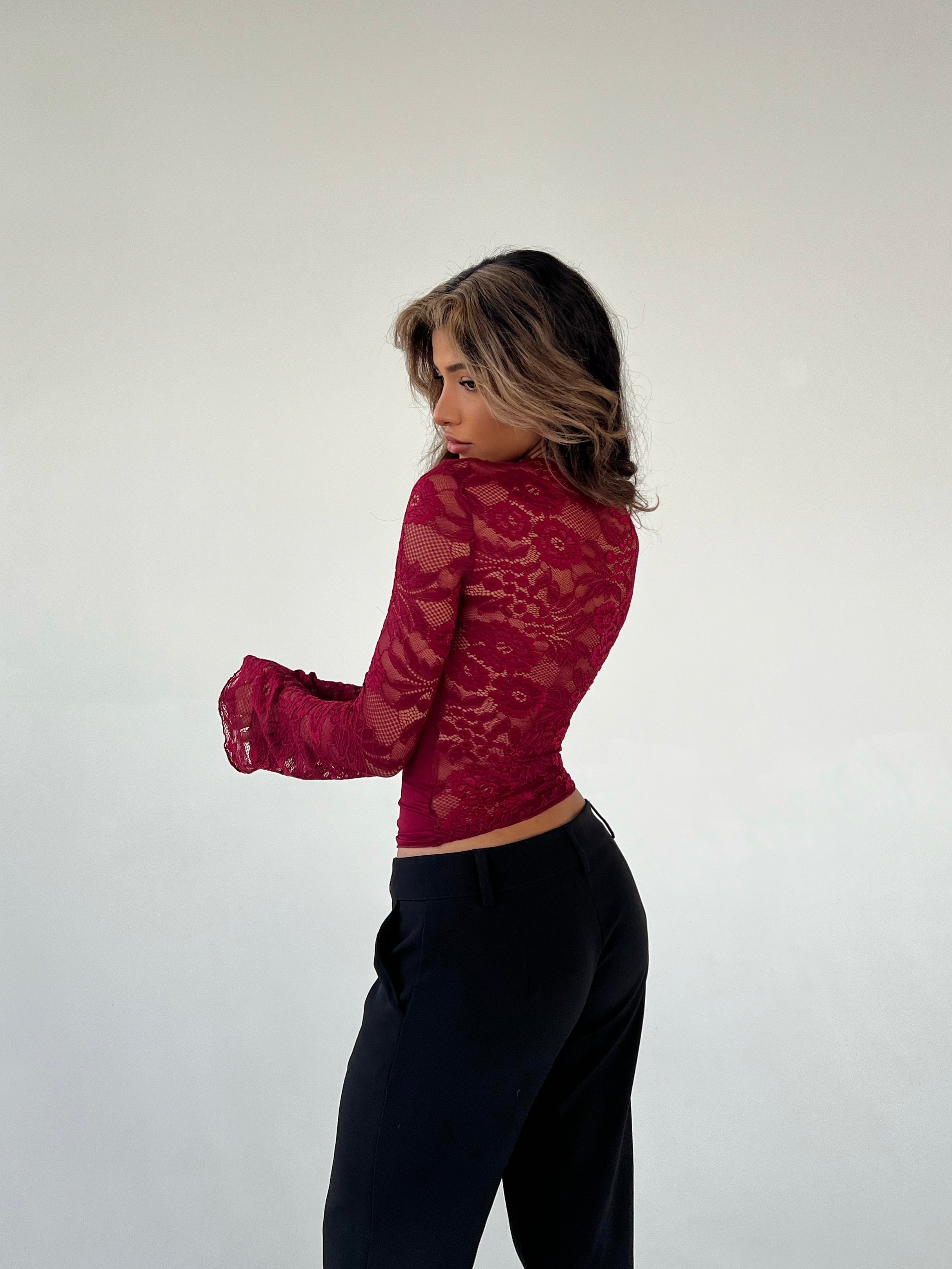 Daniela - Top efecto capa de encaje