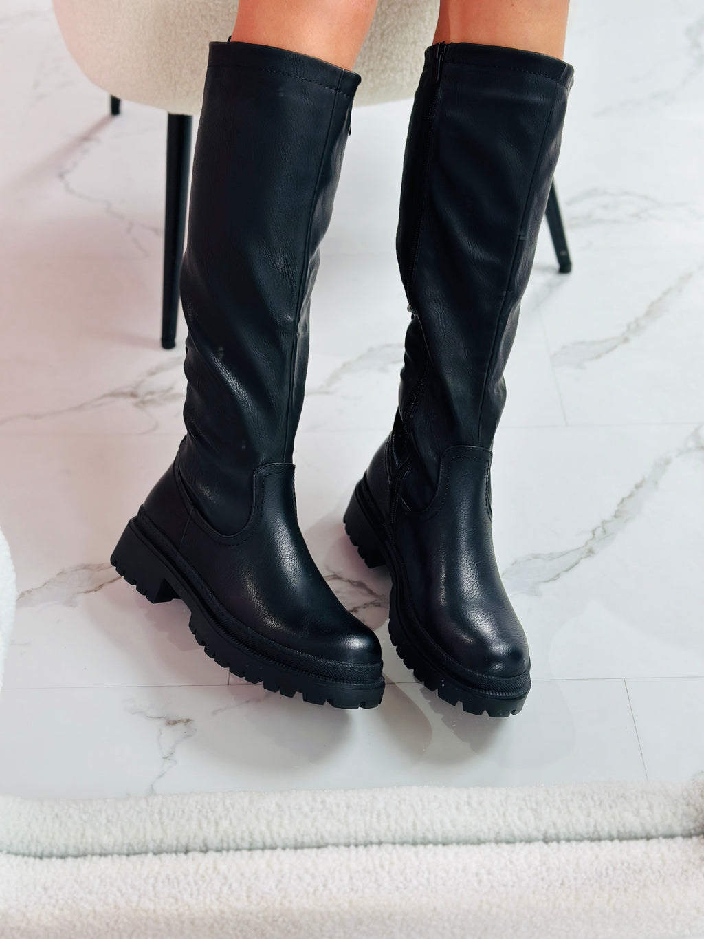 Masie - Botas negras hasta la rodilla