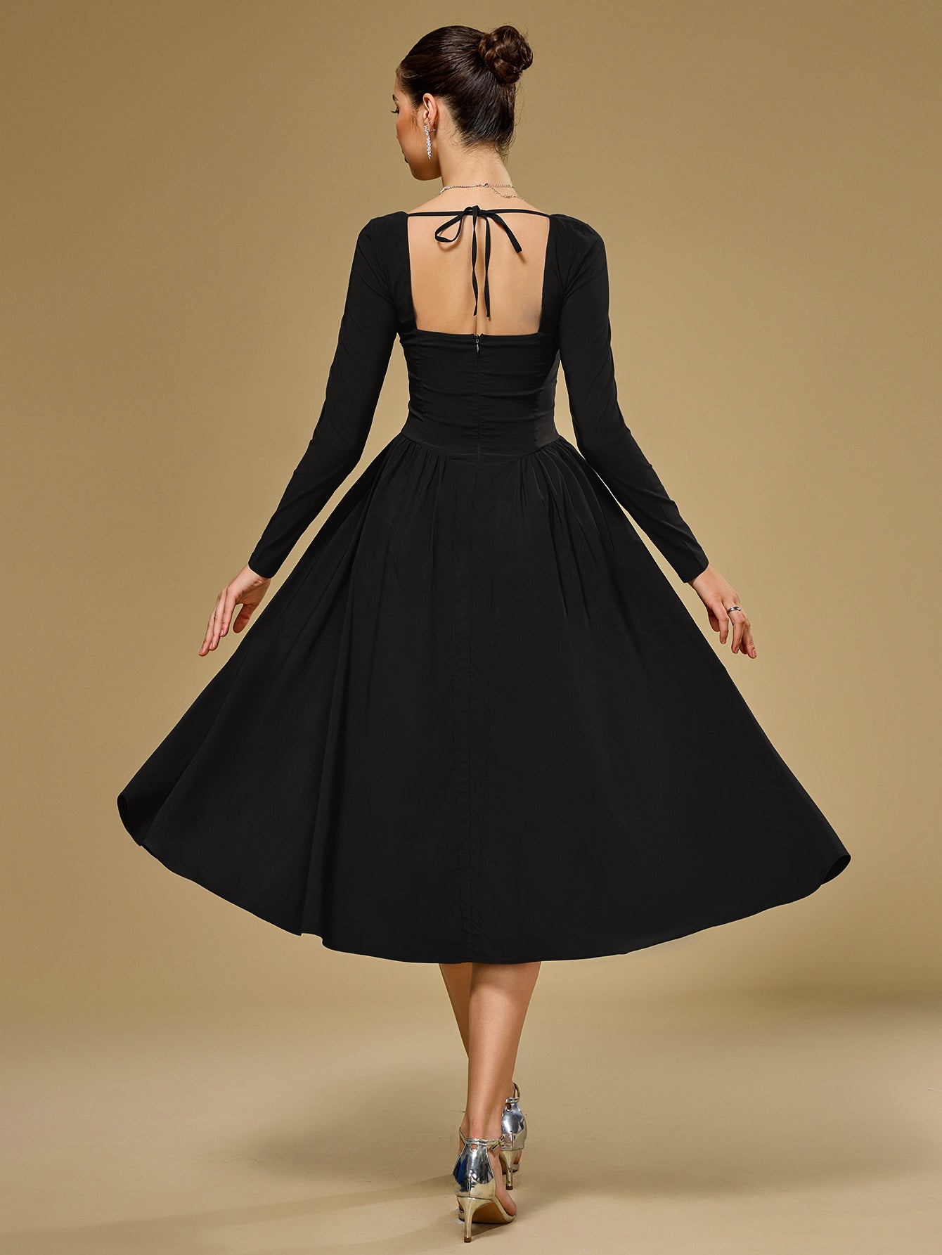 ANNA - Vestido midi de manga larga y corte en A