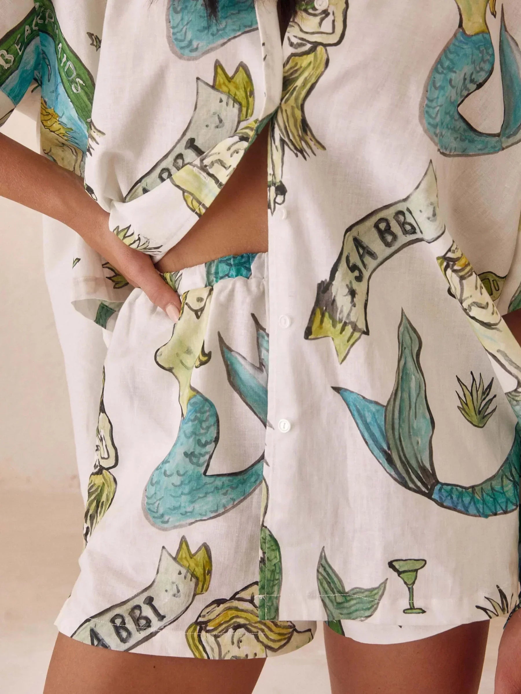 Aitana - Conjunto camisero estampado sirena