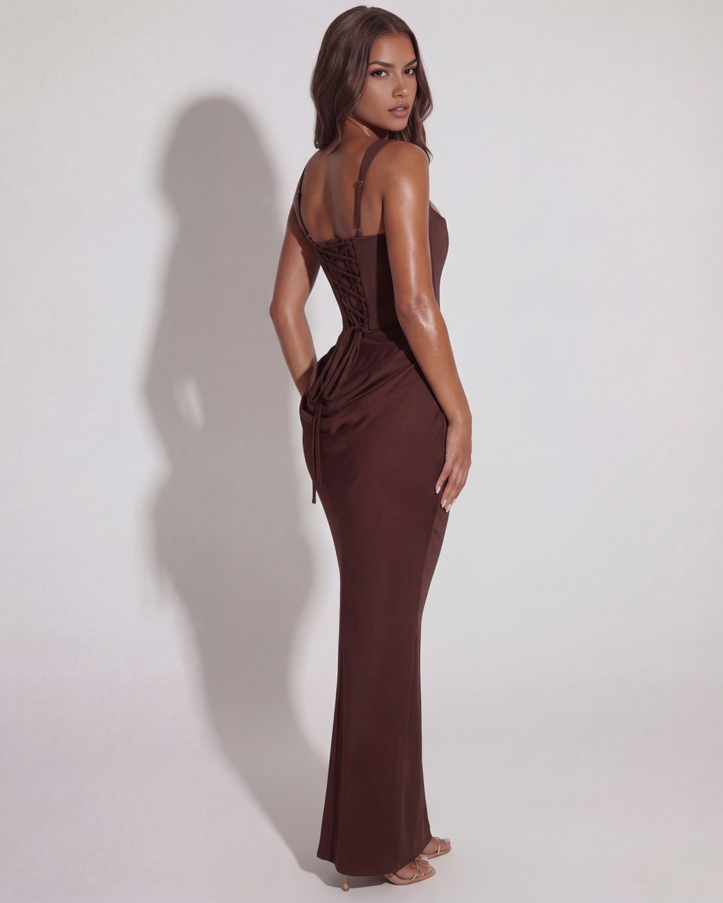 ELEONORA - Vestido largo minimalista y atemporal
