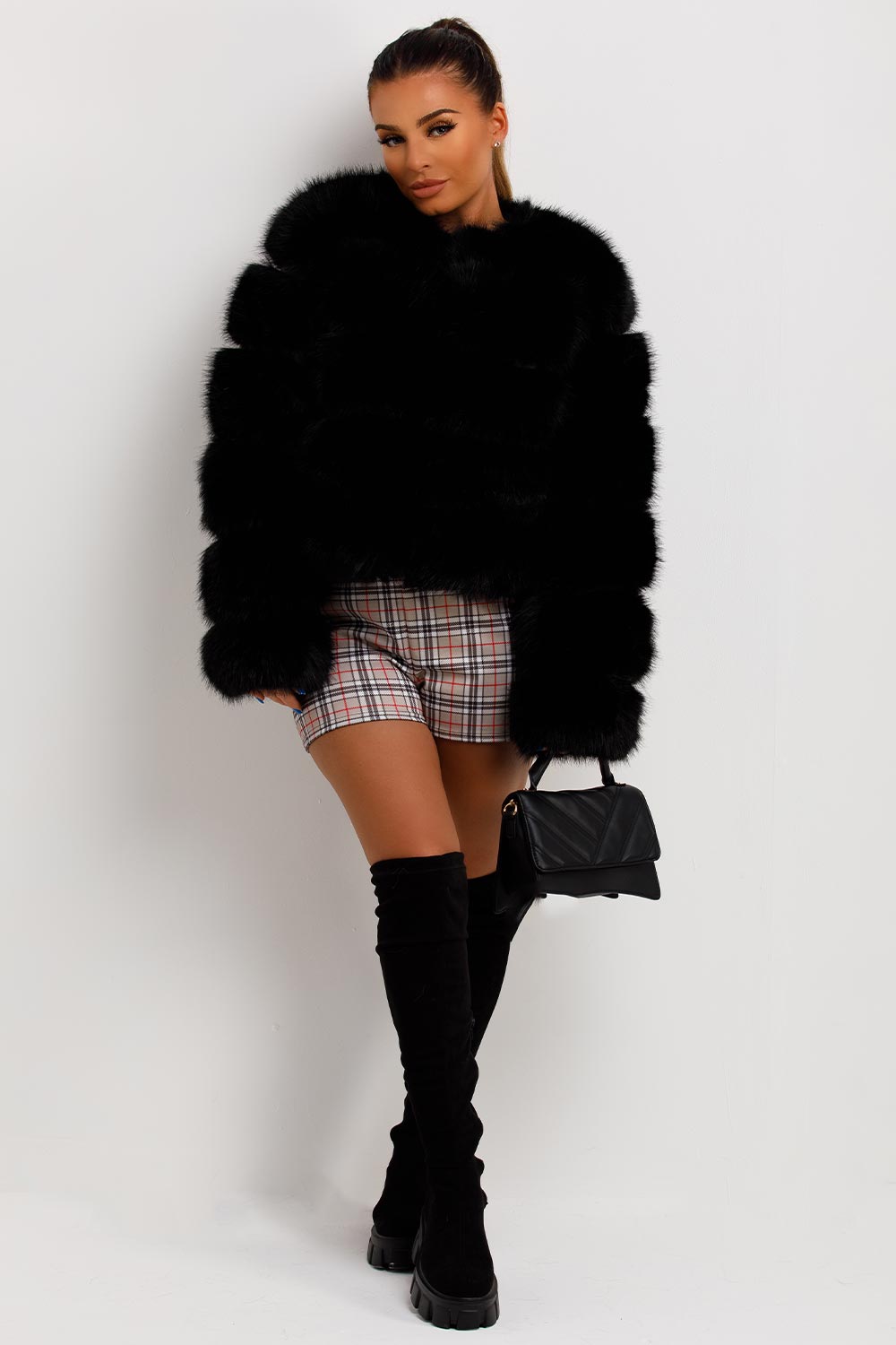 ROSIE - Chaqueta glamourosa de piel sintética