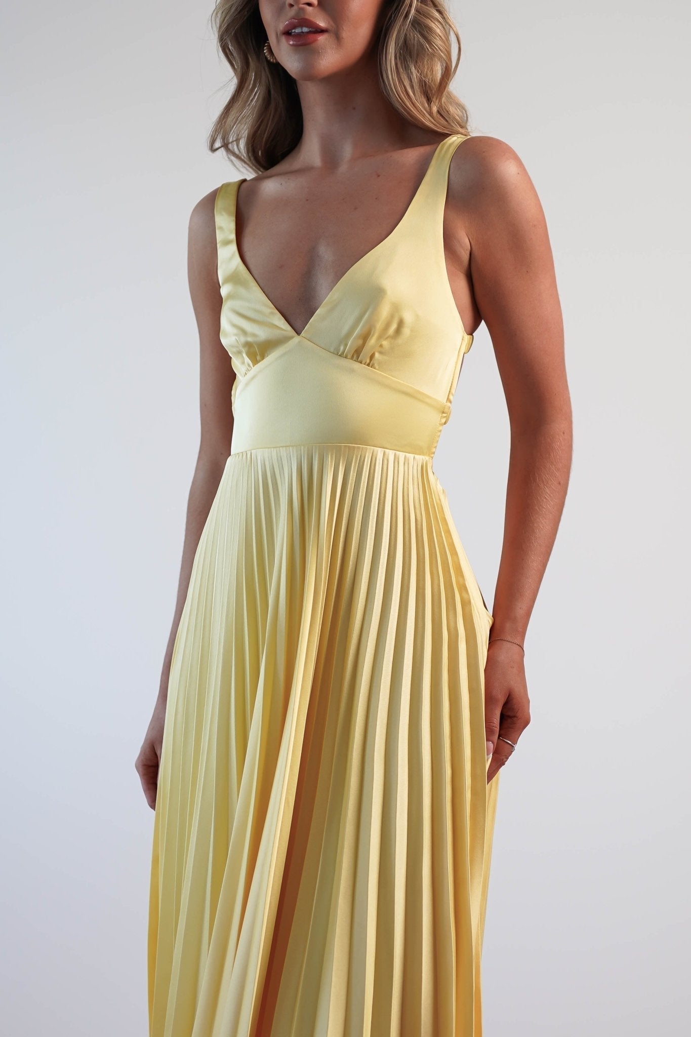 MALKA - Elegante vestido maxi con caída delicada