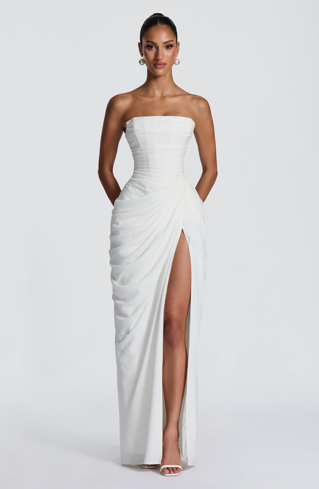 HANNAH - Elegante vestido maxi con drapeado y abertura alta