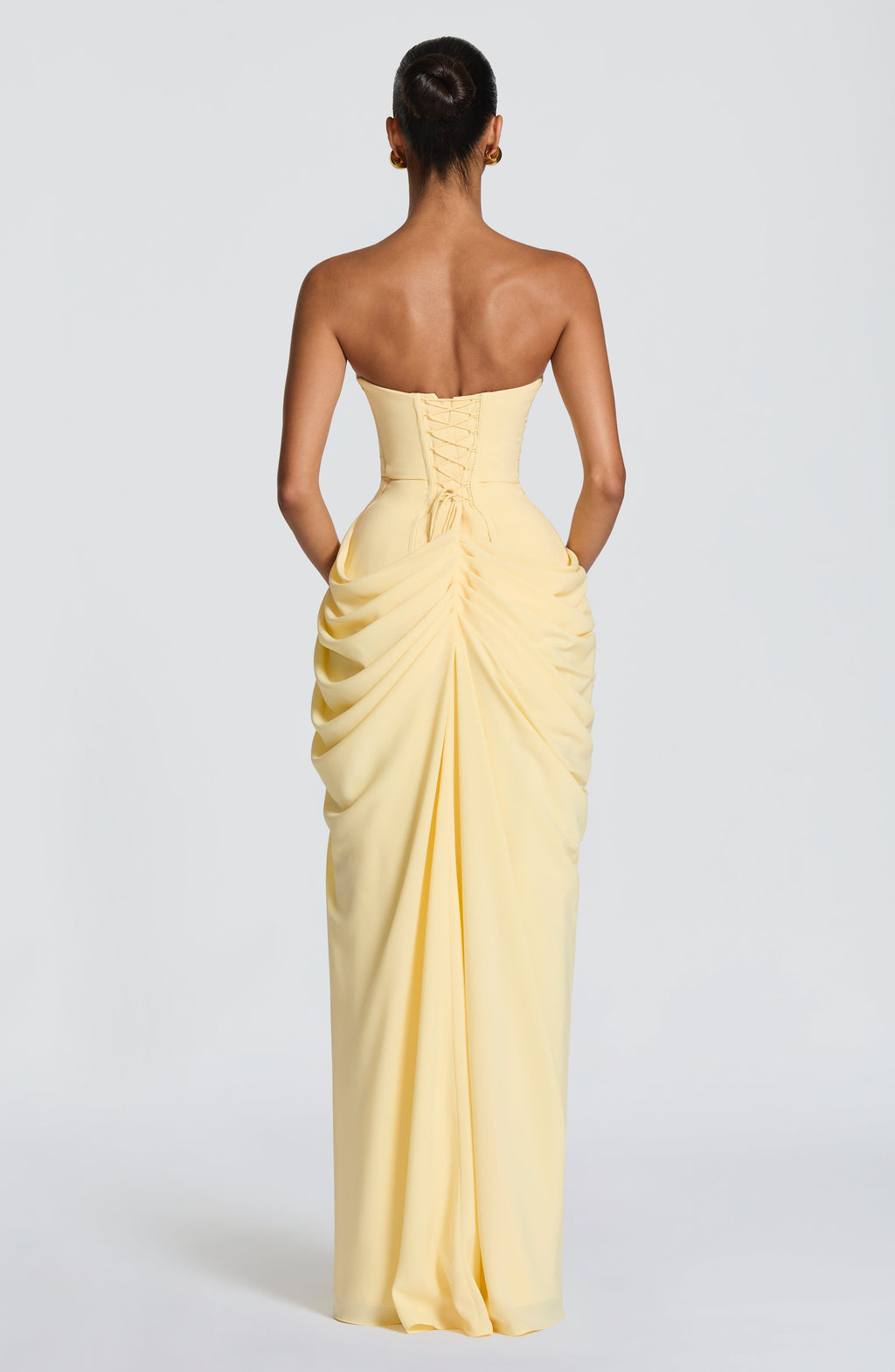 HANNAH - Elegante vestido maxi con drapeado y abertura alta