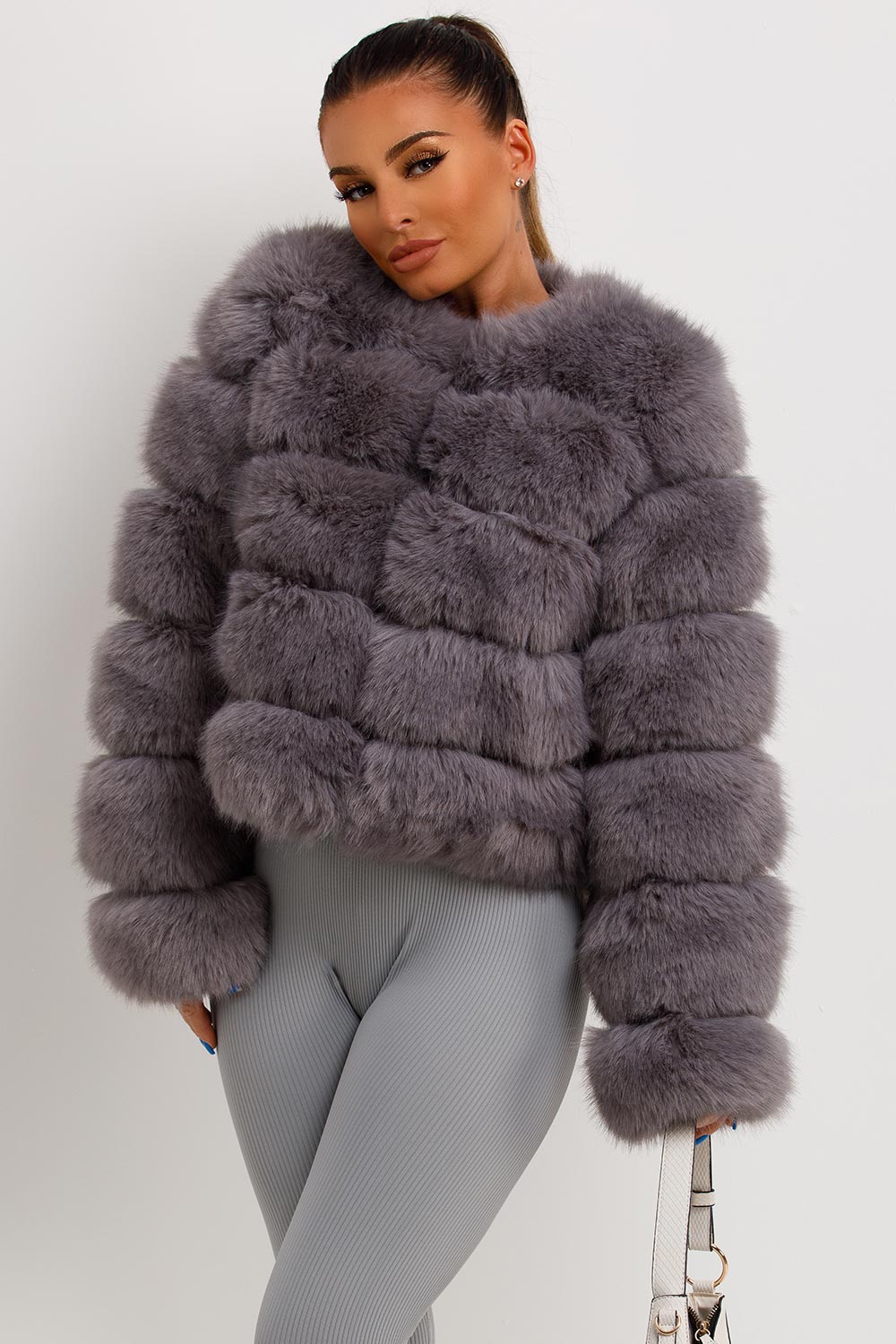 ROSIE - Chaqueta glamourosa de piel sintética