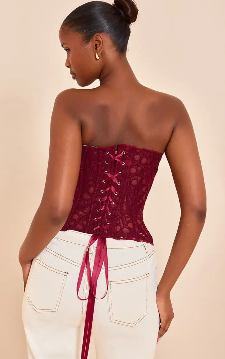 LIV - Elegante top corsé con delicado encaje