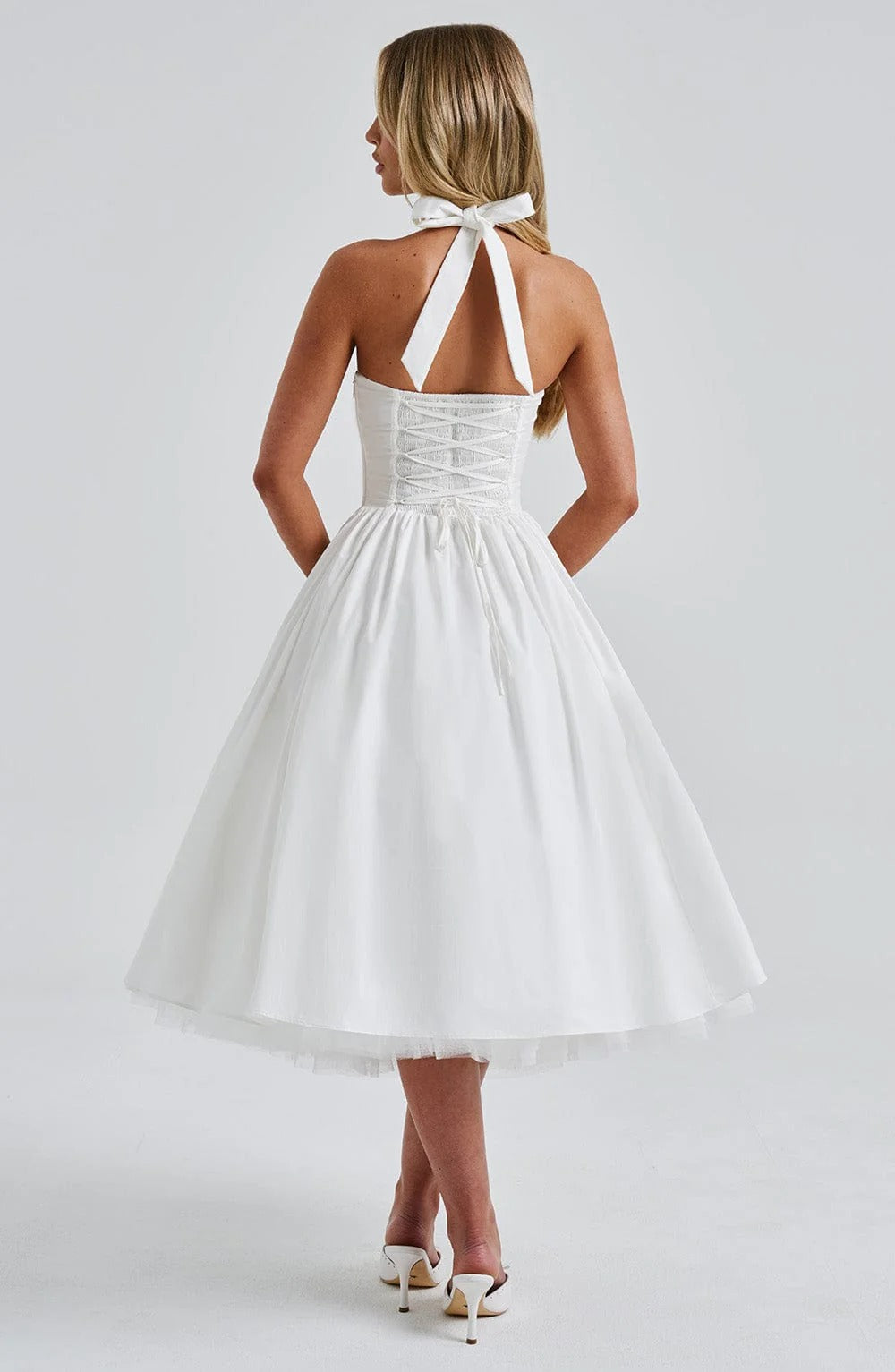 TESSA - Vestido midi con cuello halter de inspiración vintage