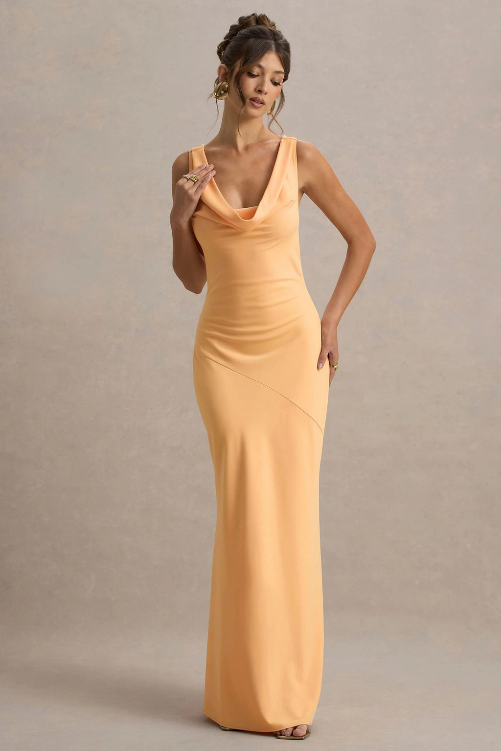 LENA - Vestido largo minimalista con escote drapeado