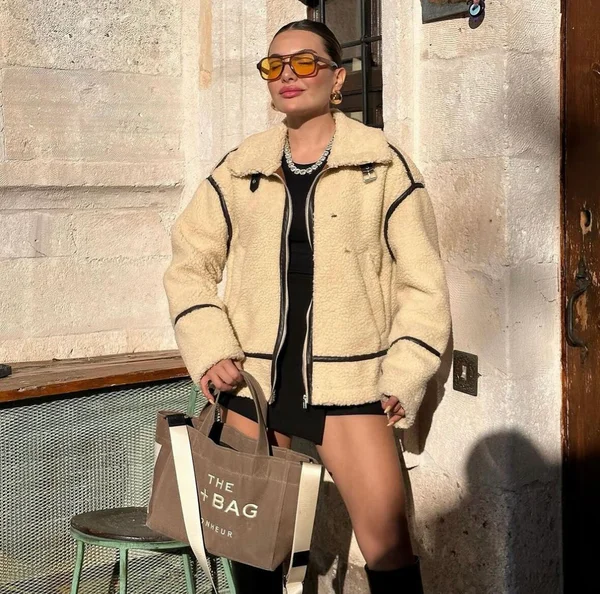 JASMIN - Abrigo teddy suave