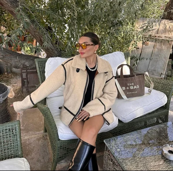 JASMIN - Abrigo teddy suave