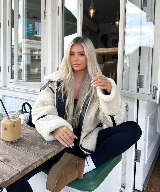 JASMIN - Abrigo teddy suave